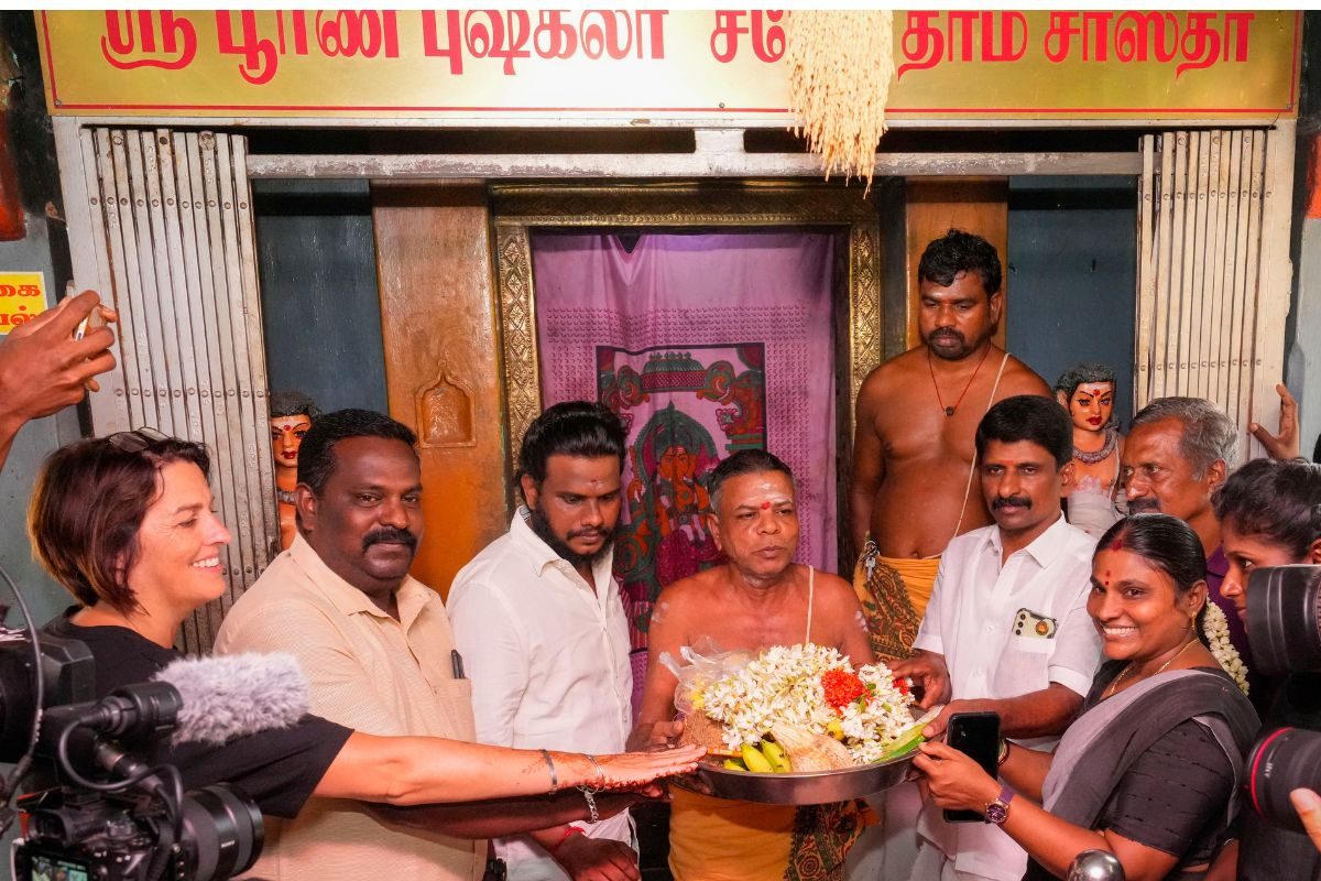 Sacred Chants, Special ‘Abhishekam’ & Hope: Thulasendrapuram Prays For ‘Daughter’ Kamala Harris’ Big Win