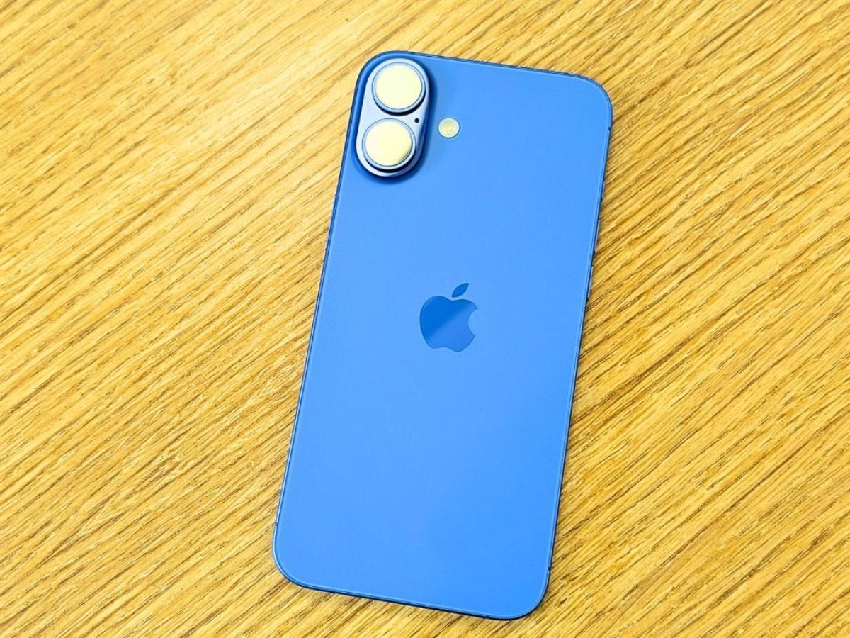 Consumer Affairs Minister Issues Notice to Apple Over iPhone Performance Issues