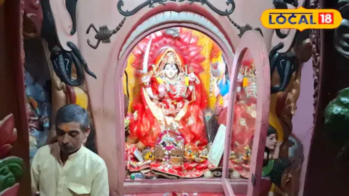 Maa Santoshi Is Said To Change Her Form Thrice A Day in This Miraculous UP Temple – News18