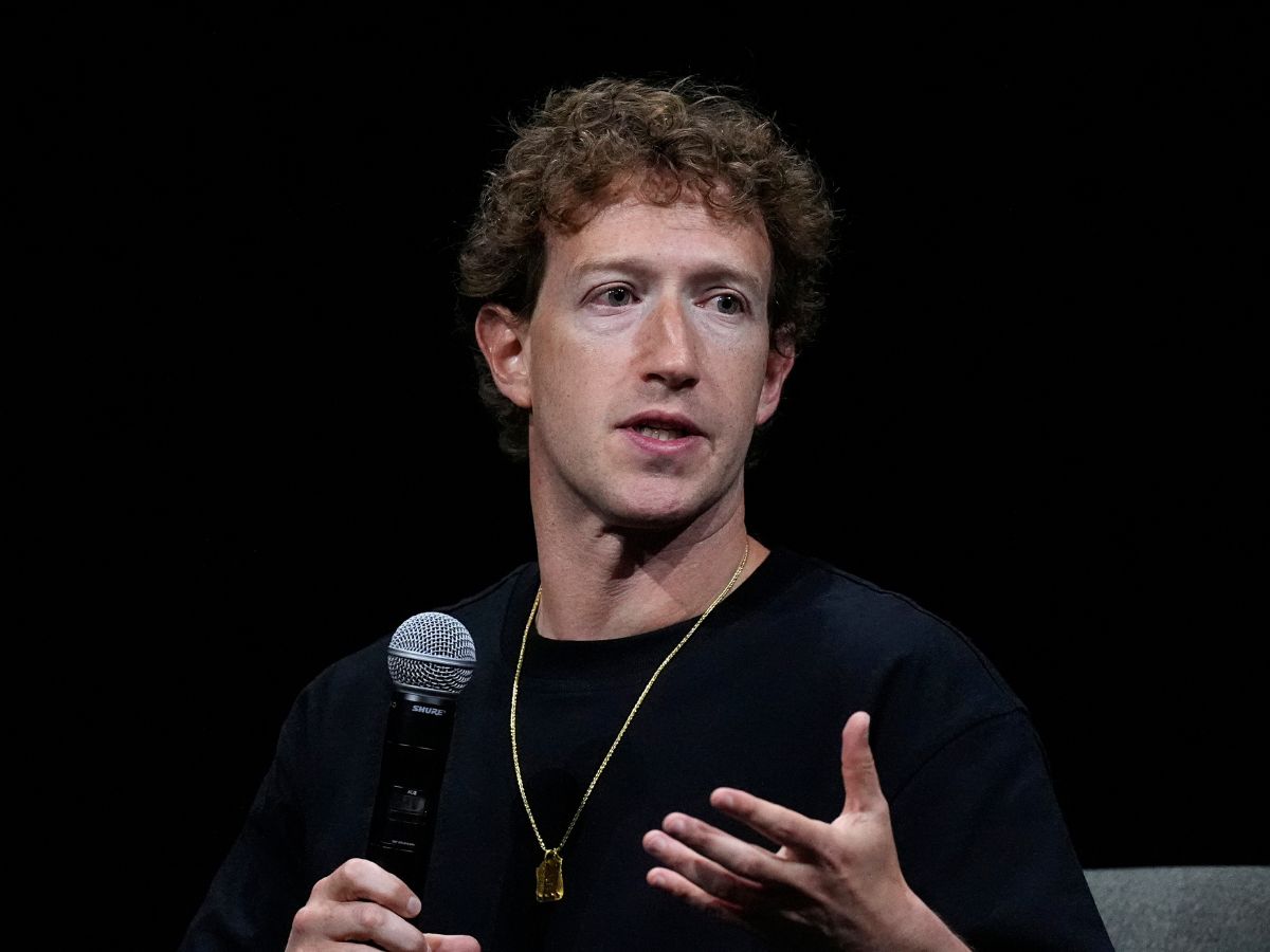 Mark Zuckerberg slams Apple policies Mark Zuckerberg slams Apple policies