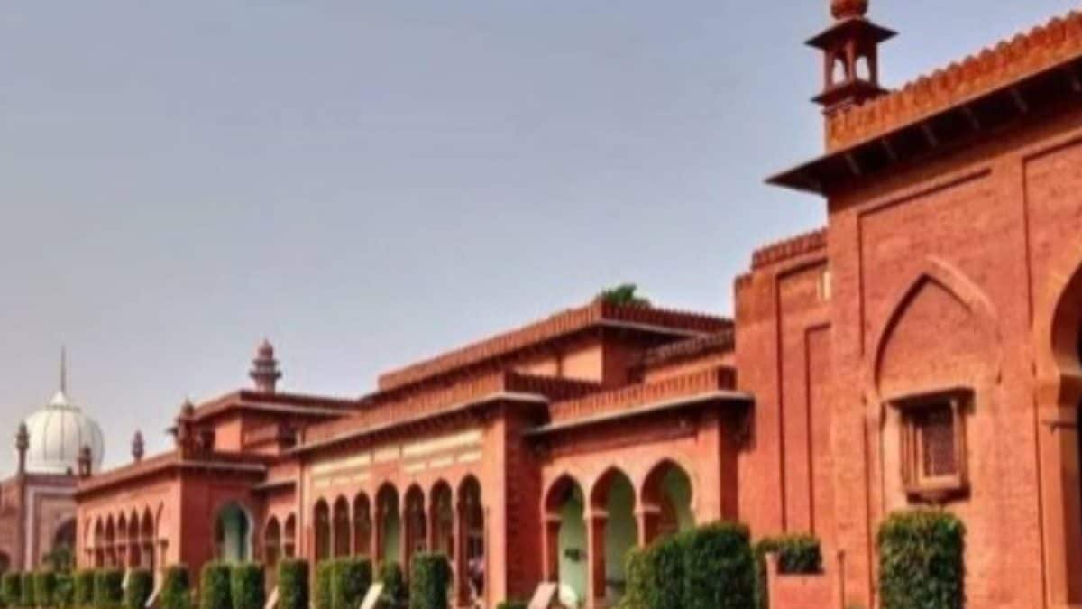 AMU Receives Bomb Threat Email To 'Blow Up Campus', Security Intensified