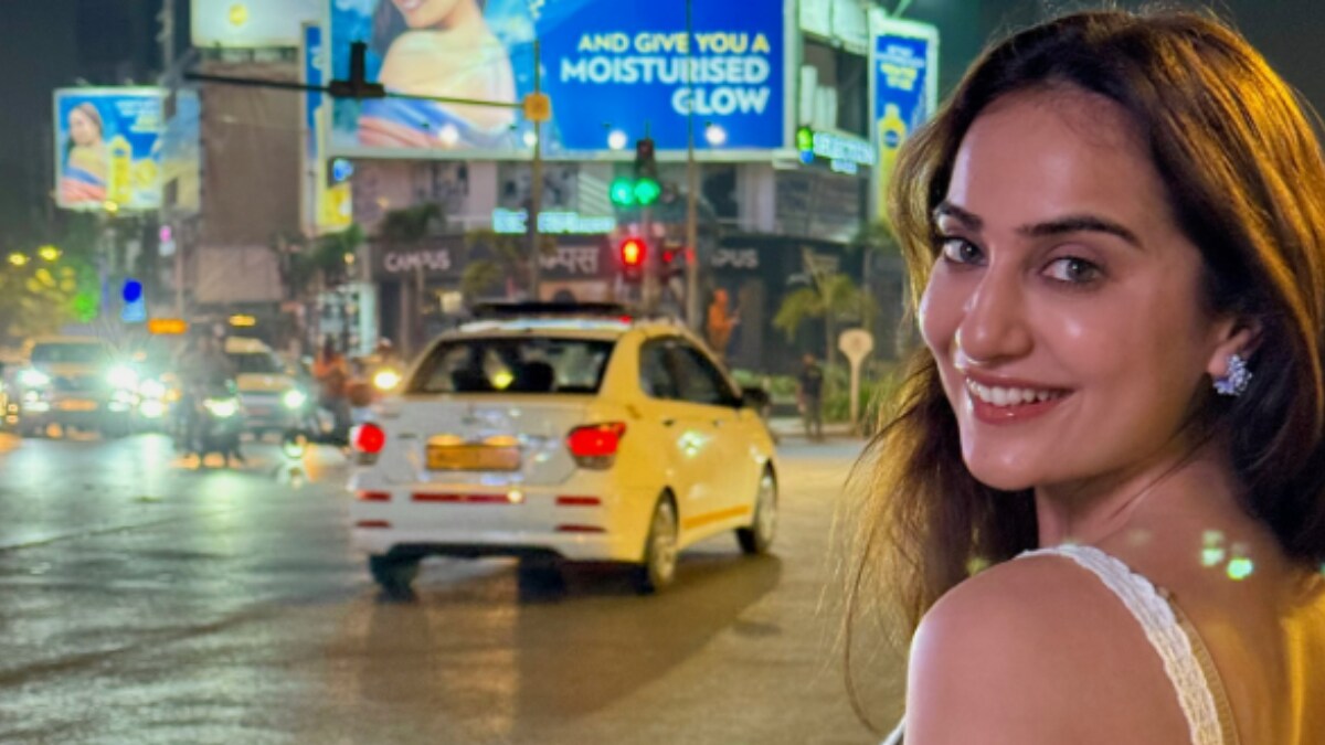 Kusha Kapila Is Over The Moon As She Gets Featured On Billboards: ‘Moment Hai Bhai’ Kusha Kapila Is Over The Moon As She Gets Featured On Billboards: ‘Moment Hai Bhai’