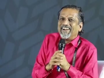 Zoho CEO Sridhar Vembu suggests that only a small percentage -- perhaps 2-5% -- of highly driven individuals could drive themselves hard to propel the nation forward. (Photo Credits: X)