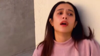 Pakistani Girl Falls In Love With Indian Boy, Asks 'What Should I Do