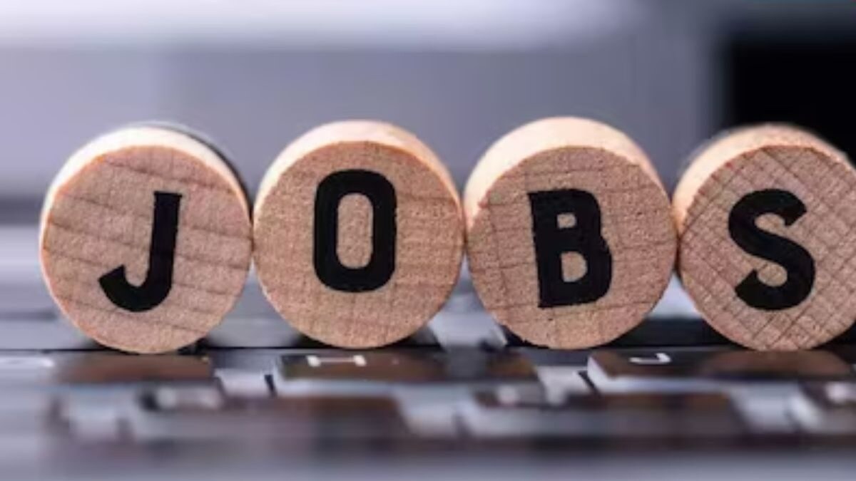 Canara Bank Invites Applications For 2 Senior Positions