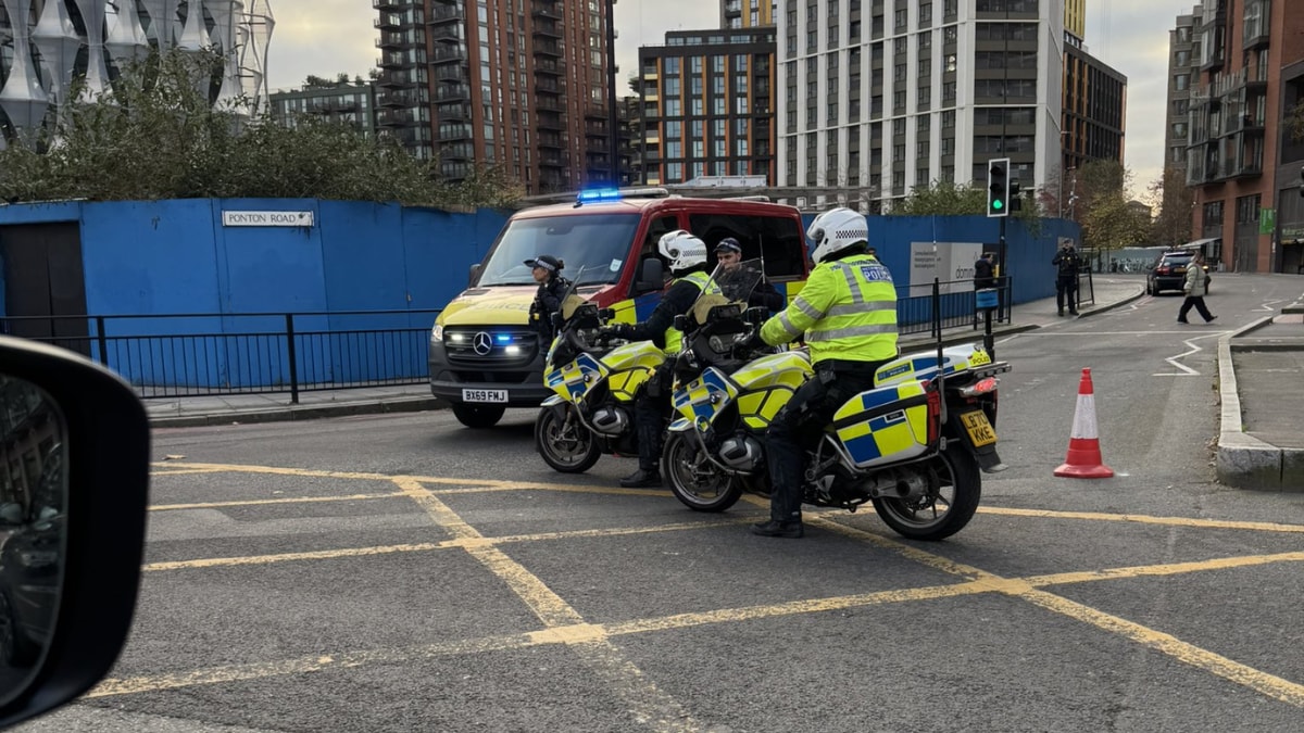 UK Police Conduct Controlled Explosion Near US Embassy In London – News18