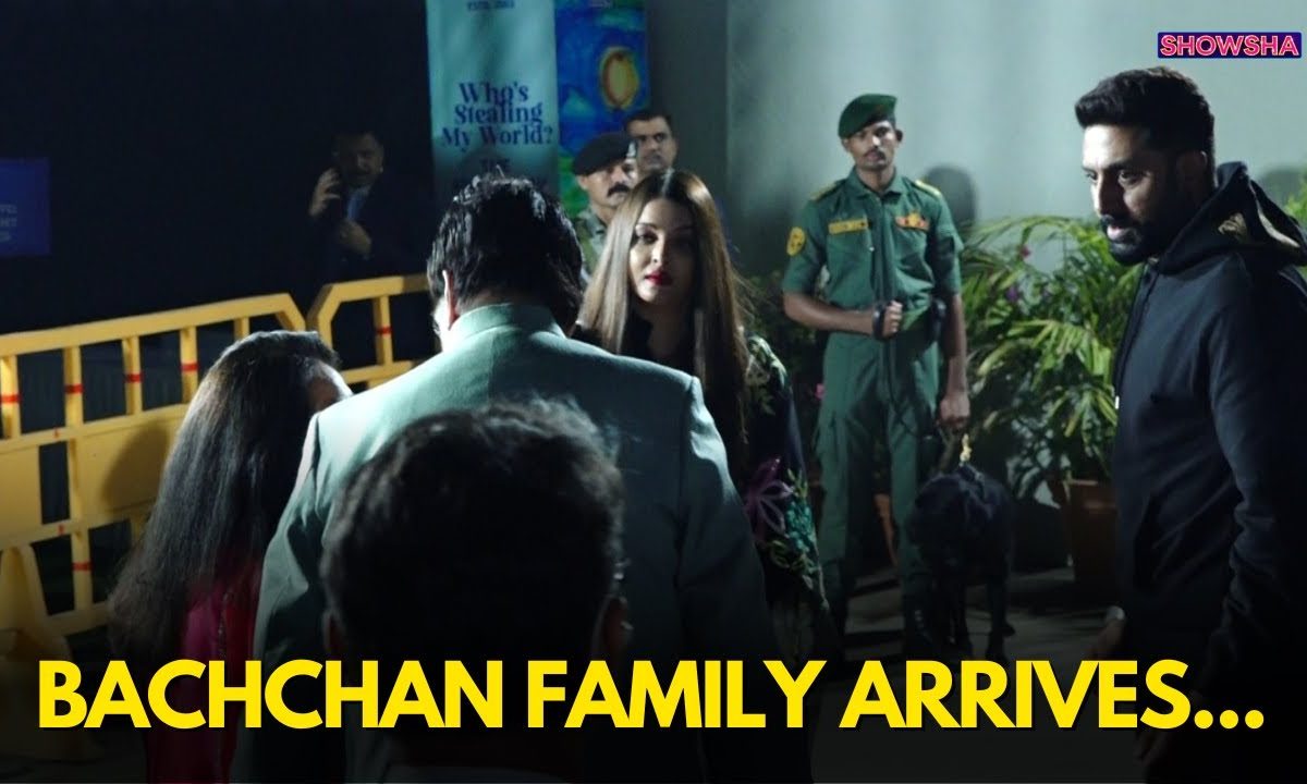 Amitabh Bachchan, Aishwarya & Abhishek Bachchan Arrive Together At Ambani School Function | WATCH