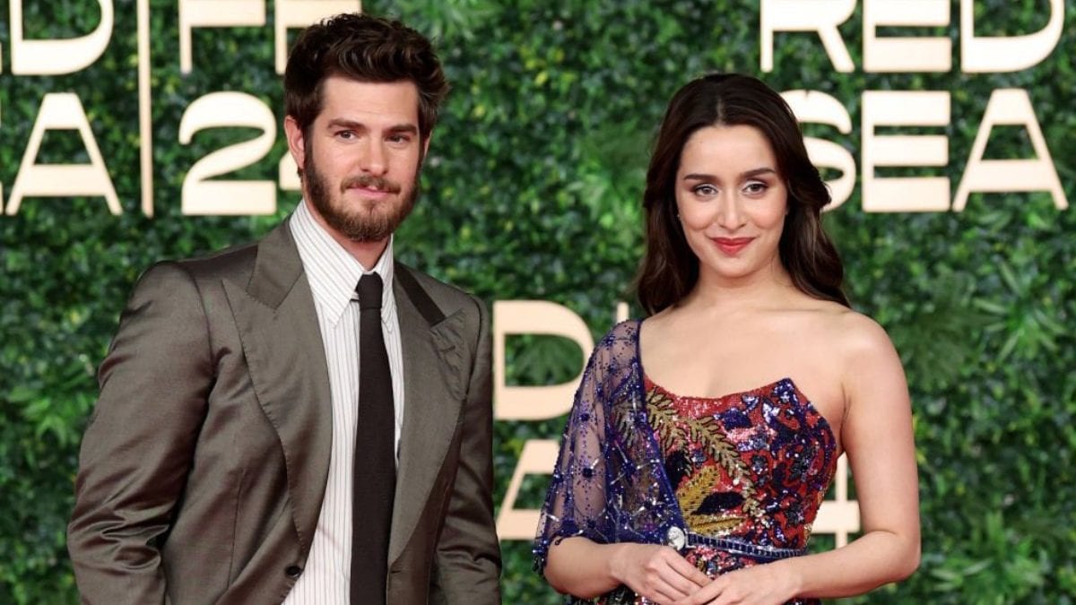 green emerald velvet dress We Live in Time Andrew Garfield Suede Coat – AlexGear main image 1
