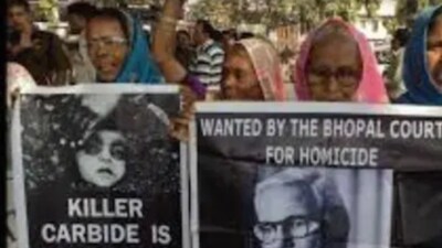Bhopal Gas Tragedy: Why Did Arjun Singh Allow Warren Anderson To Leave ...