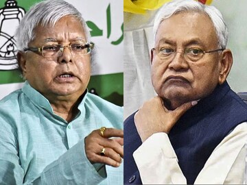 (L-R) RJD chief Lalu Prasad Yadav and Bihar chief minister Nitish Kumar. File image/PTI