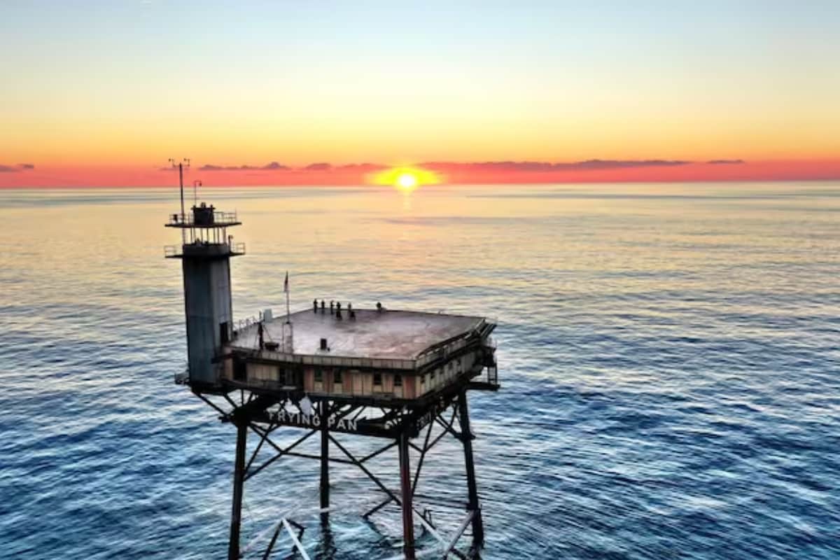Dare To Stay At Frying Pan Tower, The World's Most Dangerous Hotel?
