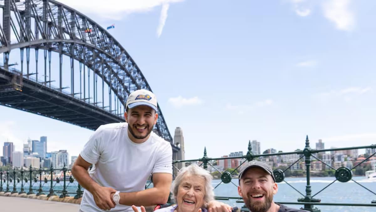 102-Year-Old Woman Visits Australia, Fulfils Her Dream Of Touring All Seven Continents – News18 102-Year-Old Woman Visits Australia, Fulfils Her Dream Of Touring All Seven Continents – News18