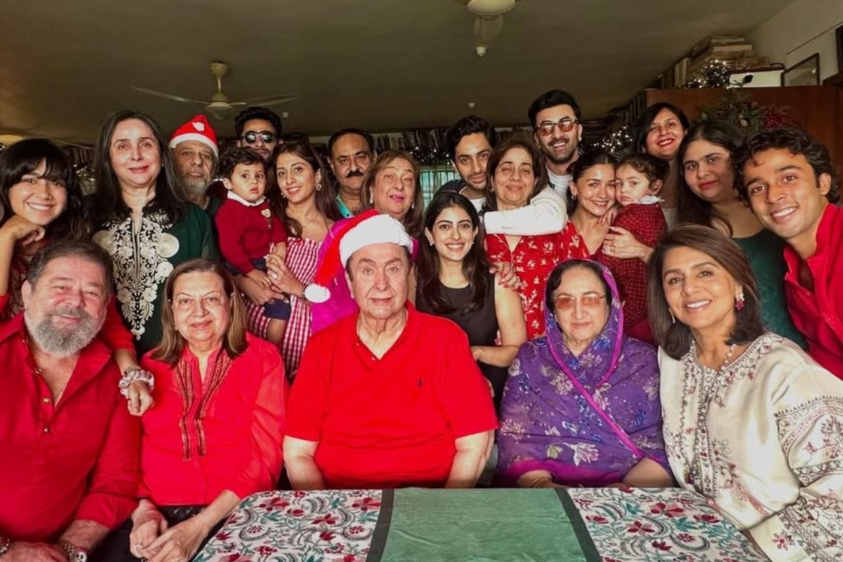 Agastya Nanda Joins Alia Bhatt, Ranbir Kapoor For Christmas Celebration; Photo Goes Viral