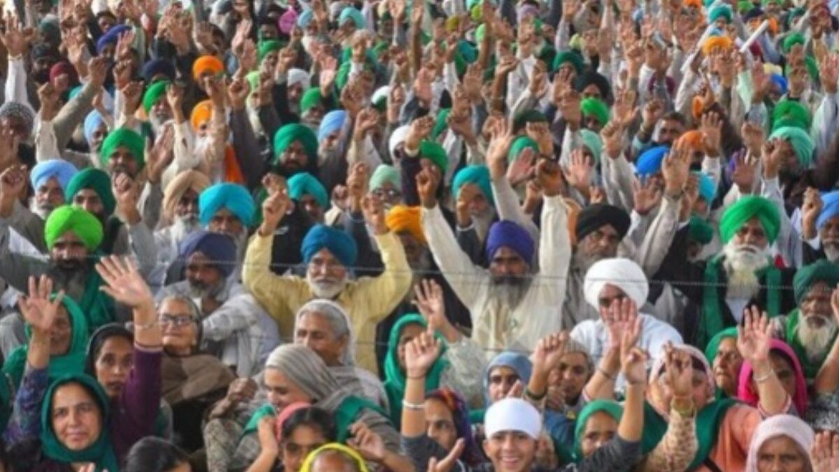 Farmers’ March From Noida To Delhi Today To Demand Compensation Under New Agricultural Laws Farmers’ March From Noida To Delhi Today To Demand Compensation Under New Agricultural Laws