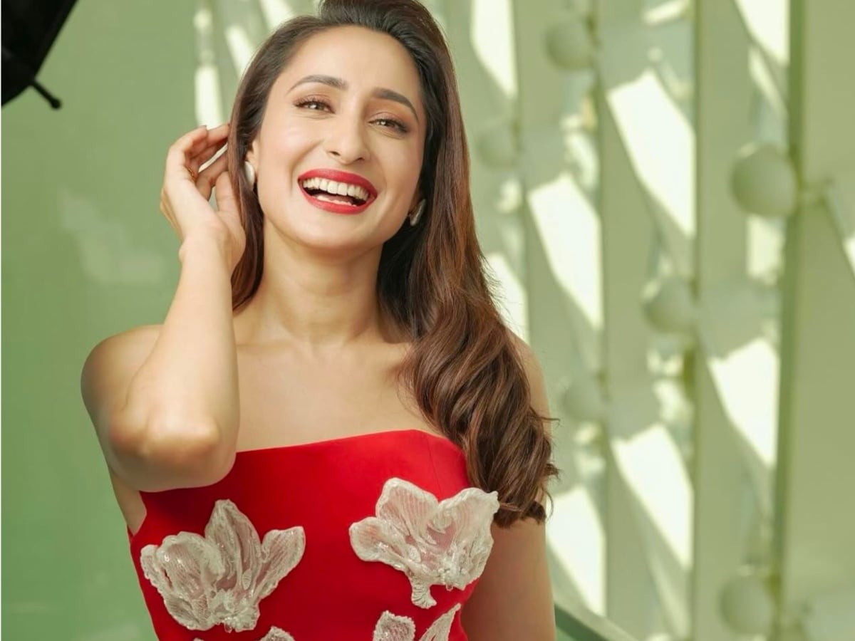 7 Times Pragya Jaiswal Proved How No One Else Can Slay A Classic Off-Shoulder Dress Like Her – News18