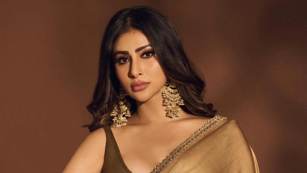 Mouni Roy Shares How Following THIS Diet For Two Weeks Led To A Small Intestine Infection – News18