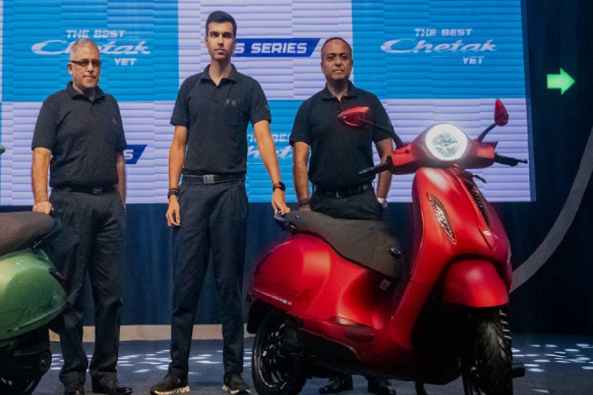 Bajaj Auto Launches New Electric Scooters in India, Chetak Specs and Range