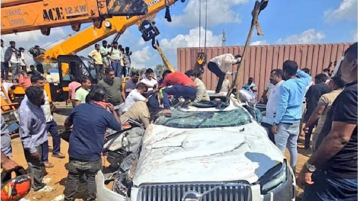 Bengaluru Accident: Volvo XC90 Worth More Than 1 Cr Crushed by Truck ...