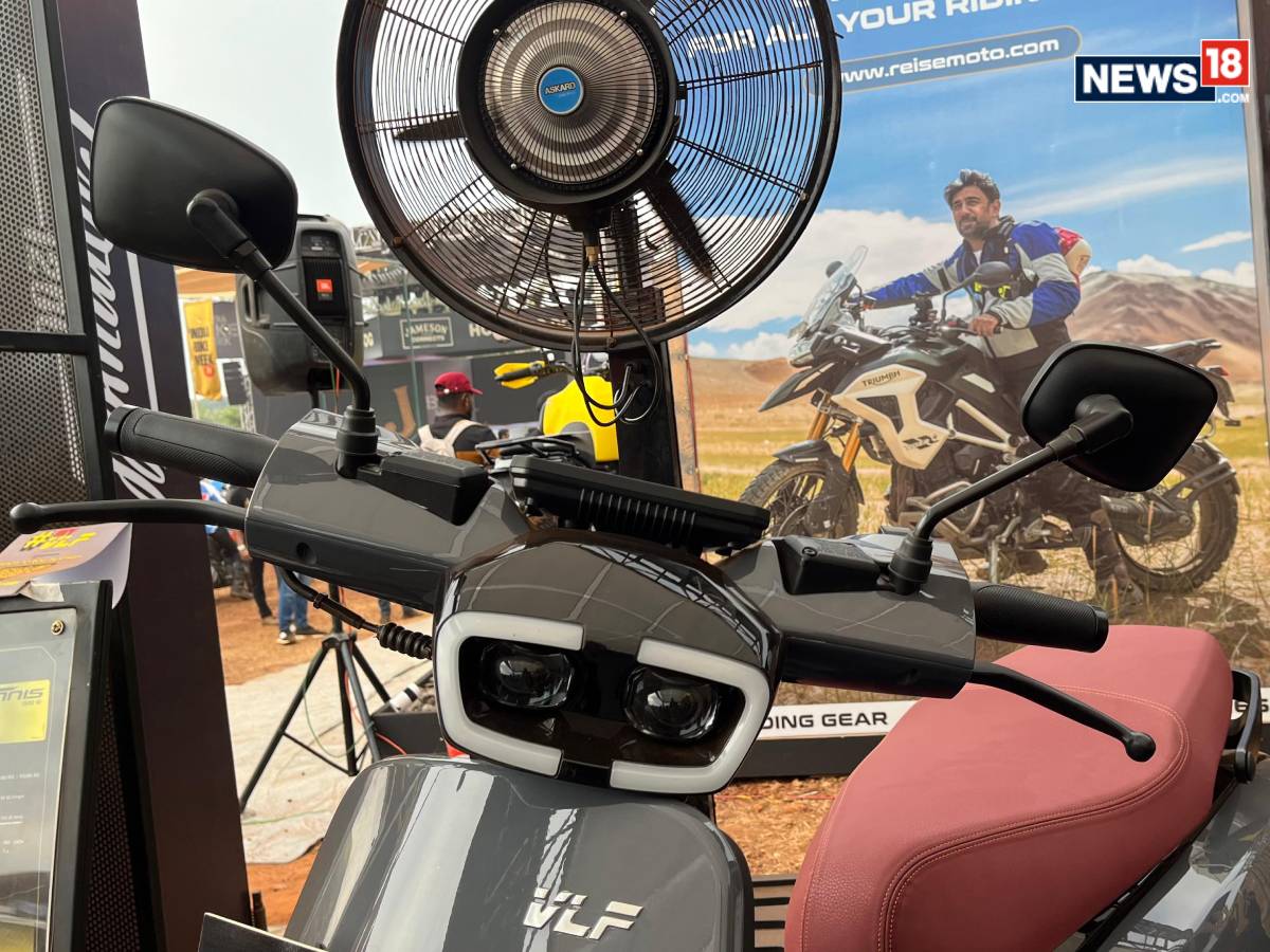 VLF Tennis electric scooter. (Photo: Shahrukh Shah/ News18) VLF Tennis electric scooter. (Photo: Shahrukh Shah/ News18)