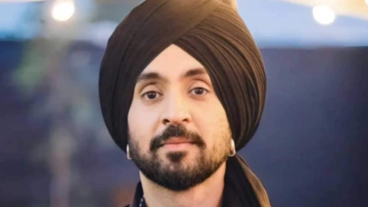 Watch: Diljit Dosanjh Mobbed By Fans At Mumbai Airport – News18