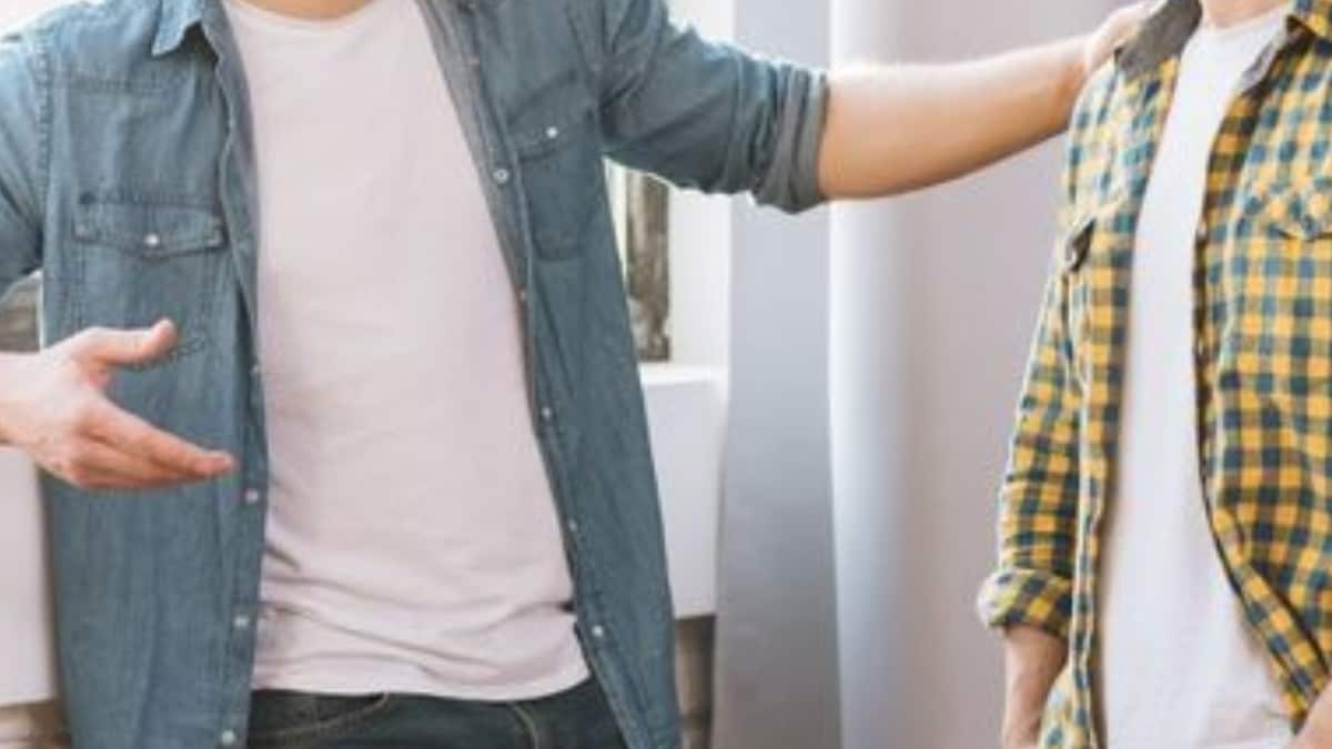 Internet Backlash: Man's Blunt Vacation Response,