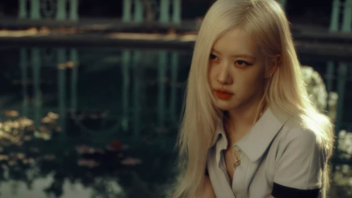 Blackpink's Rose Breaks K-Pop Norms With A Bold Kiss In 'Toxic
