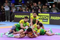 PKL: Patna Pirates Seal Playoff Berth After Win Against Telugu Titans PKL: Patna Pirates Seal Playoff Berth After Win Against Telugu Titans