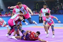 PKL: UP Yoddhas Outclass Jaipur Pink Panthers To Storm Into Semi-Final PKL: UP Yoddhas Outclass Jaipur Pink Panthers To Storm Into Semi-Final