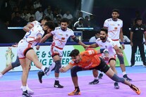 PKL: UP Yoddhas Overcome U Mumba In Closely-Fought Contest, Take Step Closer to Playoffs PKL: UP Yoddhas Overcome U Mumba In Closely-Fought Contest, Take Step Closer to Playoffs