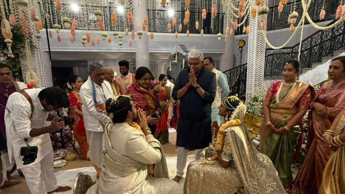 PV Sindhu And Venkata Datta Sai Get Married in Udaipur, Photo Goes Viral – News18