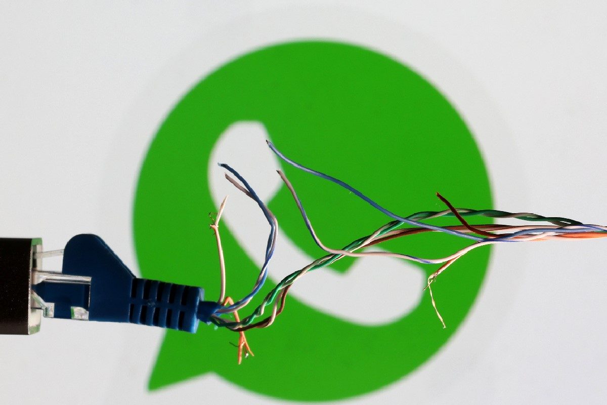 Russia Threatens To Pull The Plug On WhatsApp In 2025 Amid Crackdown On Foreign Apps