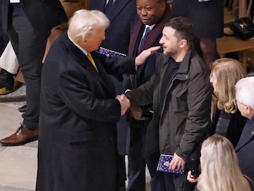 US President-elect Donald Trump shakes hands with Ukraine's President Volodymyr Zelenskyy in Paris. (Ludovic Marin, Pool via AP)