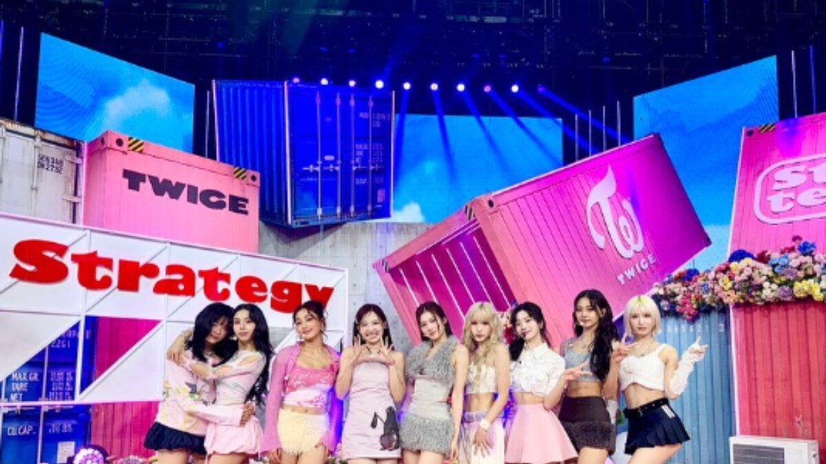 Fans Praise Twice’s Creativity In Latest Track Strategy Feat. Megan Thee Stallion Fans Praise Twice’s Creativity In Latest Track Strategy Feat. Megan Thee Stallion