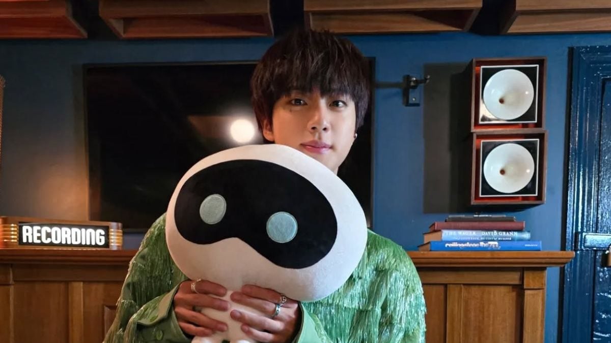 BTS Star Jungkook Shares Emotional Moment With Hairdresser In This