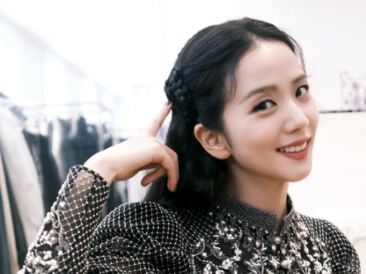 BLACKPINK’s Jisoo Breaks Silence About Headlining Empire Music Fest In Hong Kong: ‘A Rumour’