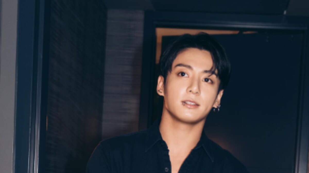 BTS' Jungkook Grooves To BLACKPINK Rose And Bruno Mars' Chart