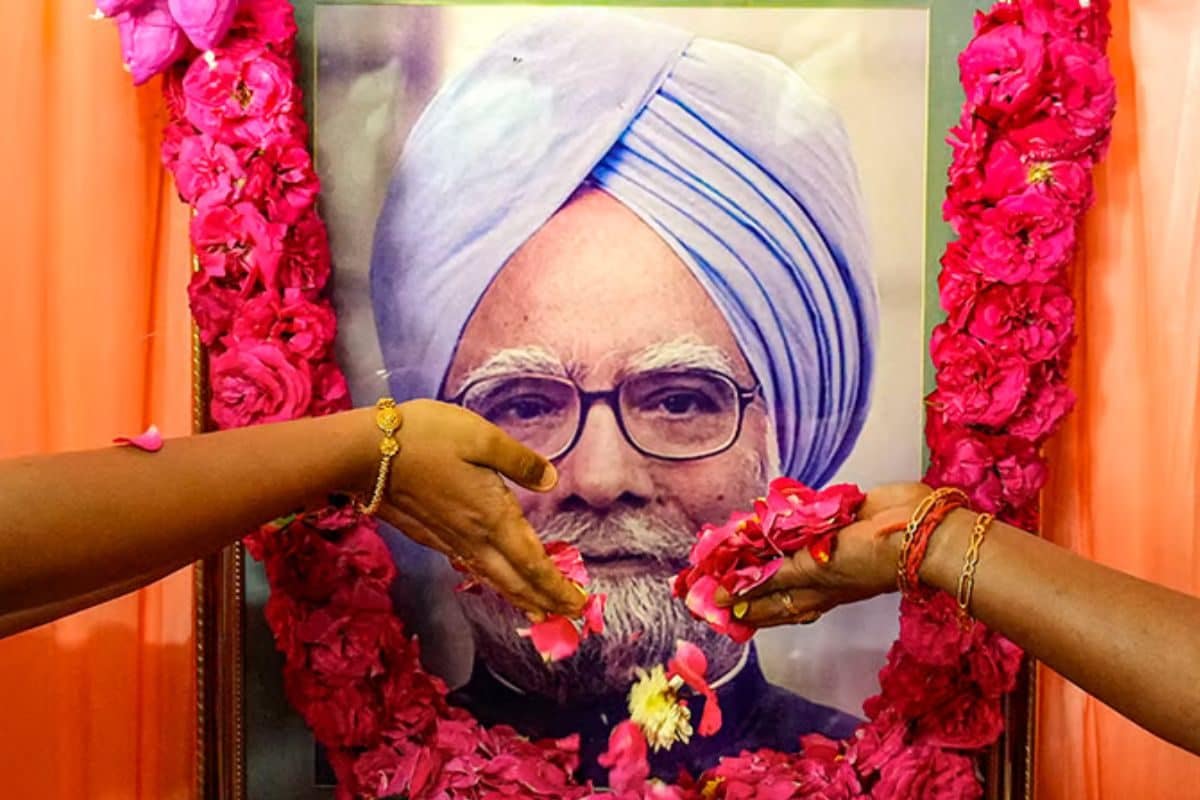 Manmohan Singh Funeral LIVE: Ex-PM's Body To Be Kept At AICC HQ, Final Journey To Begin At 9:30 AM