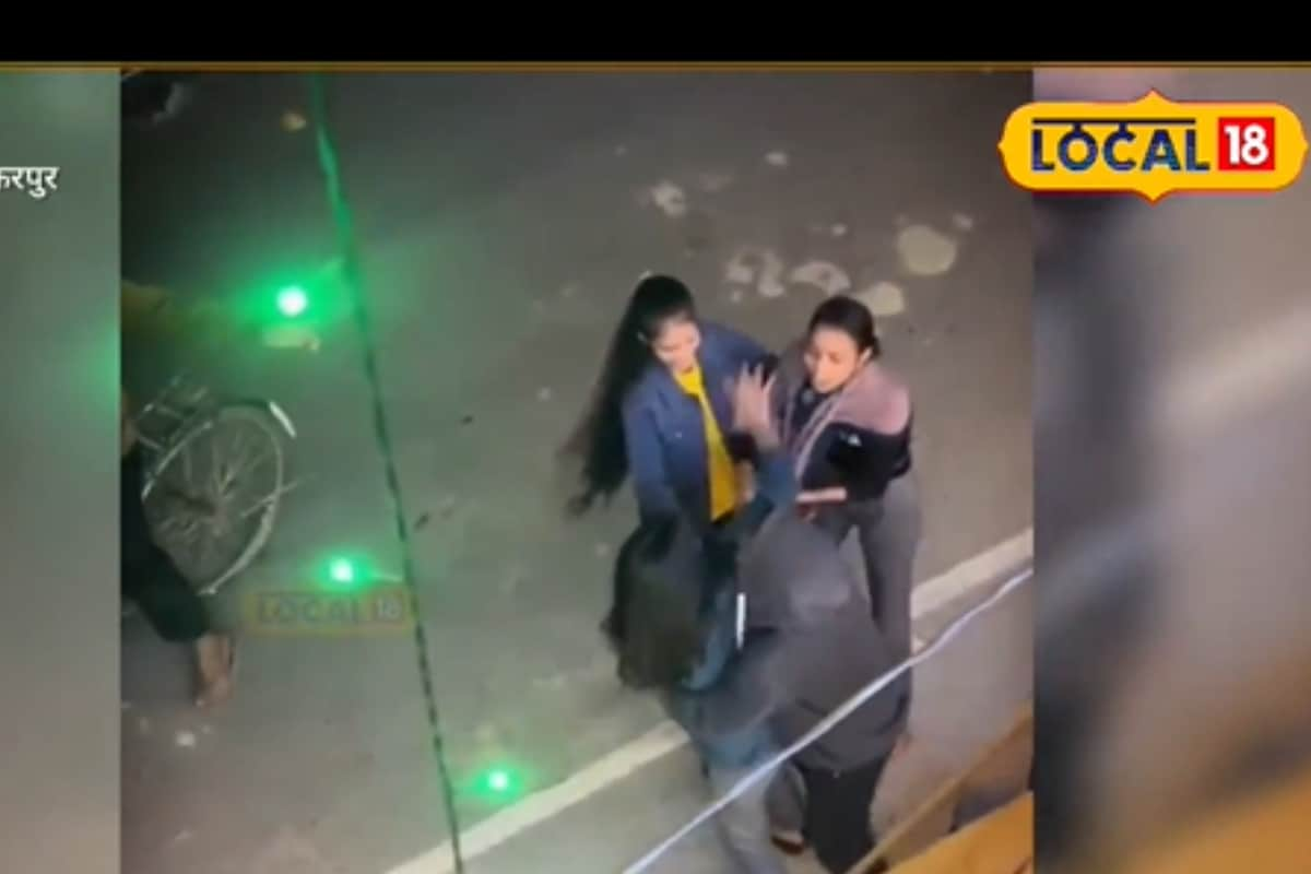 Two Girls Come To Blows On The Street Over Boyfriend, Video Goes Viral