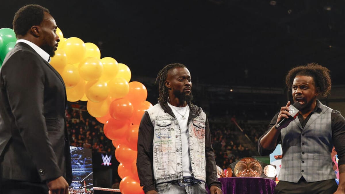 WWE Raw Results: Seth Rollins And CM Punk’s Rivalry Renewed; New Day Celebrates Its 10th Anniversary – News18