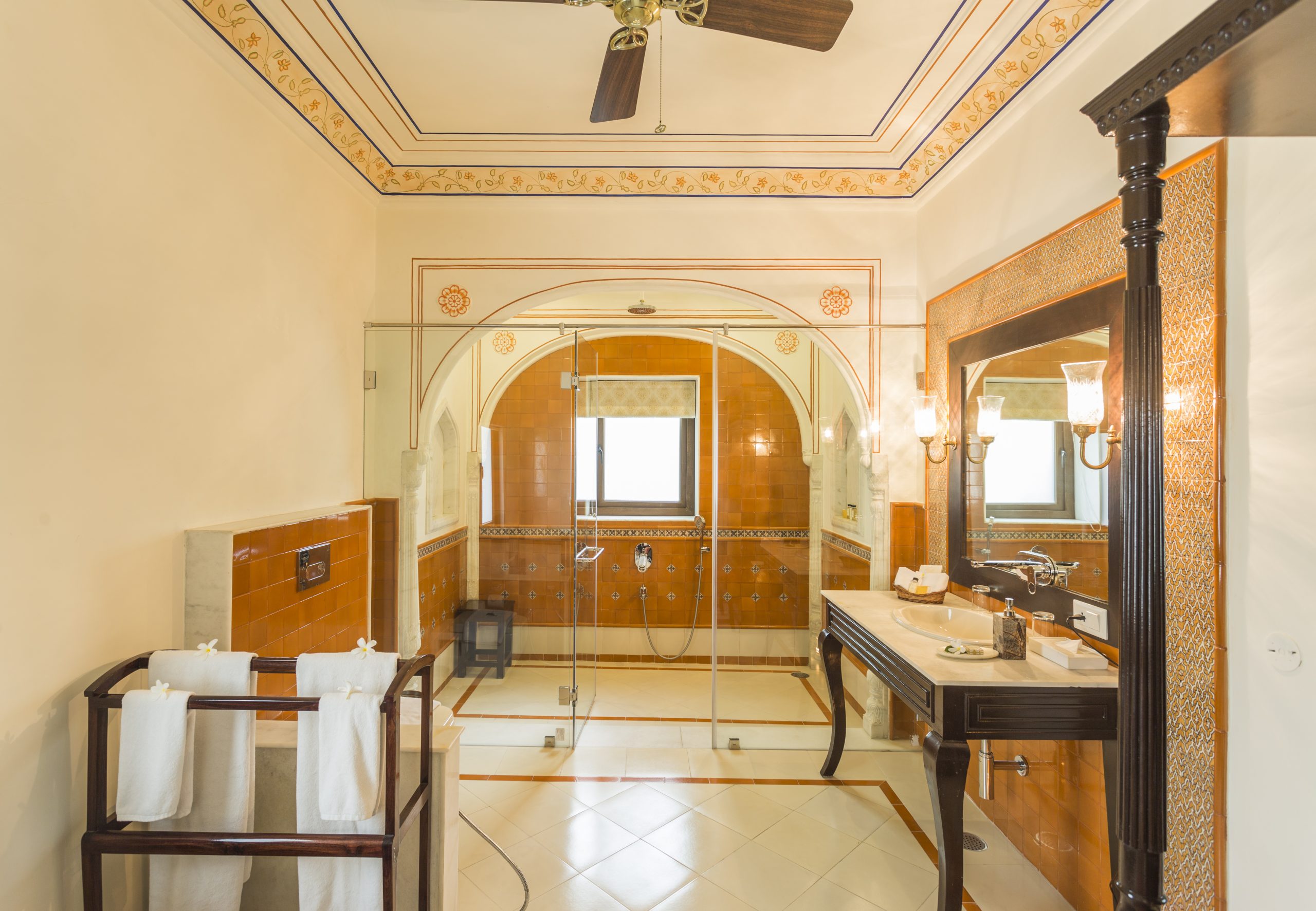 A Regal Retreat In Jaipur: Royal Heritage Haveli Offers A Harmonious Blend Of Elegance And Comfort - News18