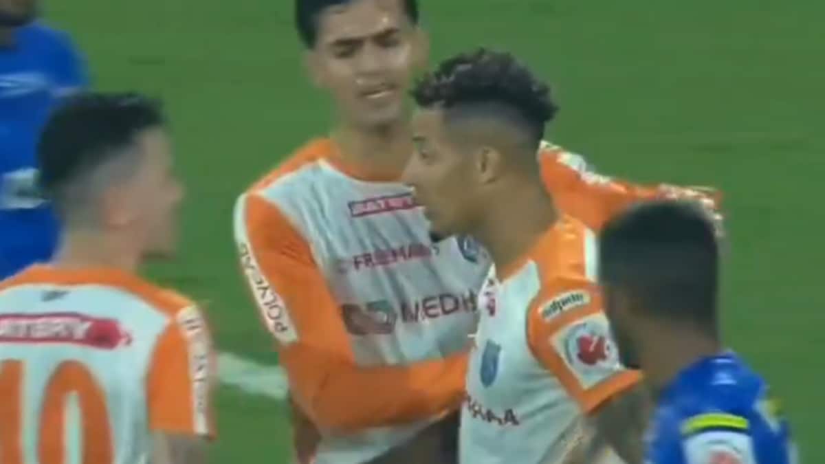 Watch: Kerala Blasters’ Adrian Luna, Noah Sadaoui Engage In Heated Verbal Clash Vs Chennaiyin FC