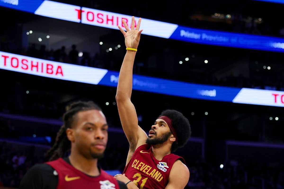 NBA: Jarrett Allen Stars In Cleveland Cavaliers' Triumph Over Los Angeles Lakers