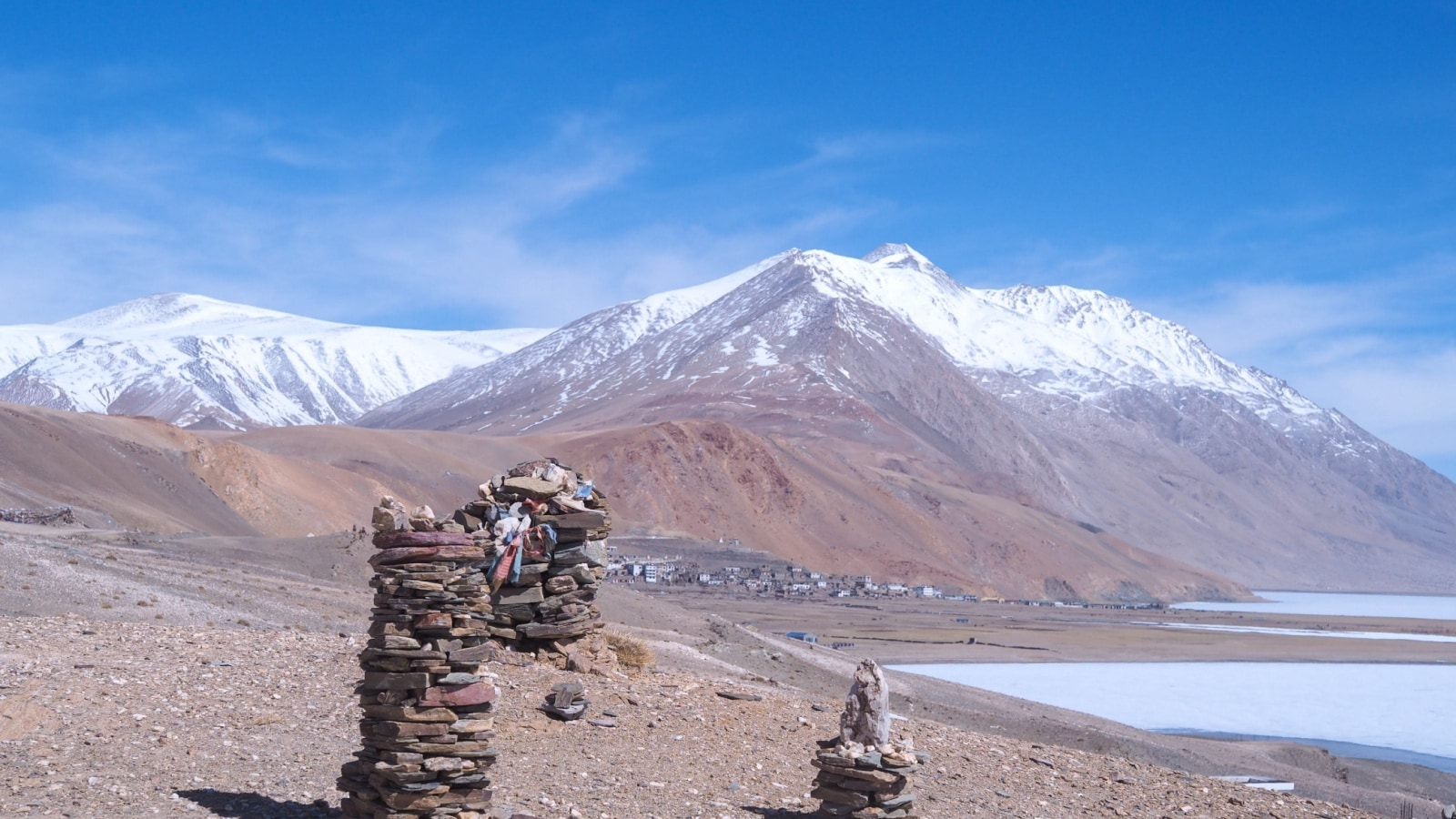 Ladakh, Jammu And Kashmir: Ladakh’s stark landscapes, turquoise lakes, and dramatic mountain passes evoke the Swiss Alps. With breathtaking vistas, clear skies, and quiet monasteries, it offers an adventurous yet intimate getaway for couples craving both serenity and awe-inspiring beauty. (Image: Shutterstock) Ladakh, Jammu And Kashmir: Ladakh’s stark landscapes, turquoise lakes, and dramatic mountain passes evoke the Swiss Alps. With breathtaking vistas, clear skies, and quiet monasteries, it offers an adventurous yet intimate getaway for couples craving both serenity and awe-inspiring beauty. (Image: Shutterstock)