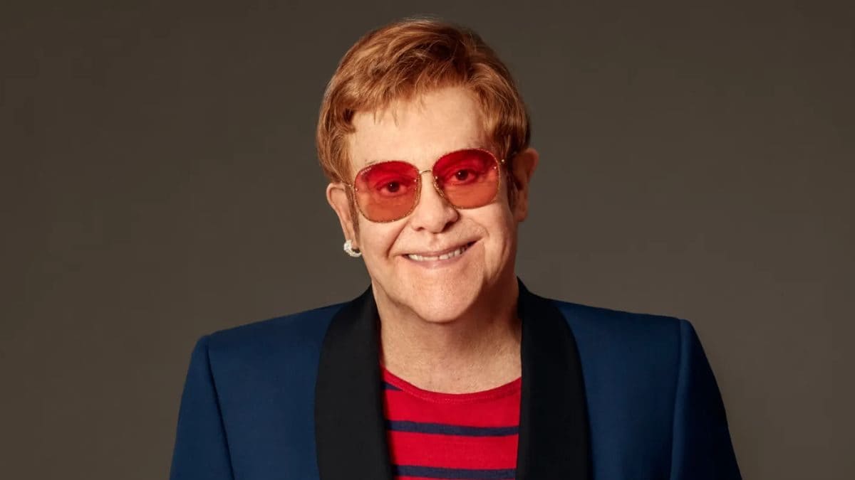 Elton's Eye-Popping Rihanna Gaffe!