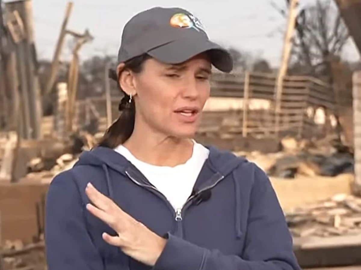 Jennifer Garner Shares Emotional Story Of Losing Friend In LA Wildfires:  'Didn't Get Out In Time' - News18