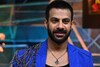 Watch: Bigg Boss 18 Winner Karan Veer Mehra Requests Fans To Make Way As He Enters Elevator