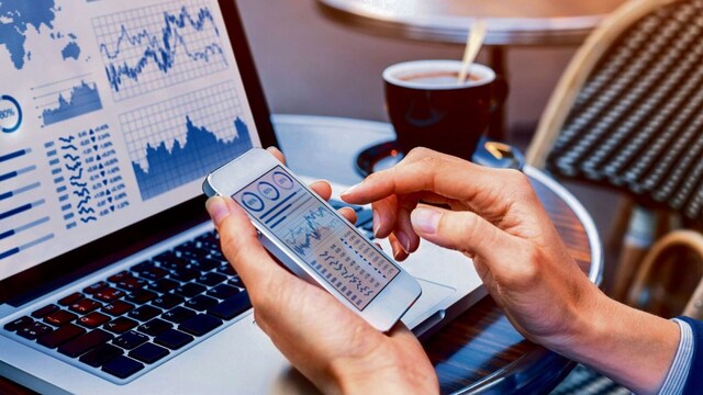 Market Movers Today: Hindalco, RVNL, Waaree, BEL, Swiggy & More in Focus