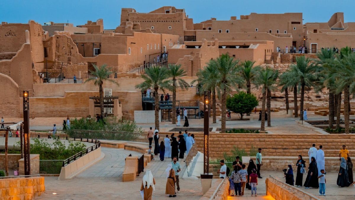 ‘City Of Earth’: Saudi’s -Billion Diriyah Project Woos Indian Investors – News18 ‘City Of Earth’: Saudi’s -Billion Diriyah Project Woos Indian Investors – News18