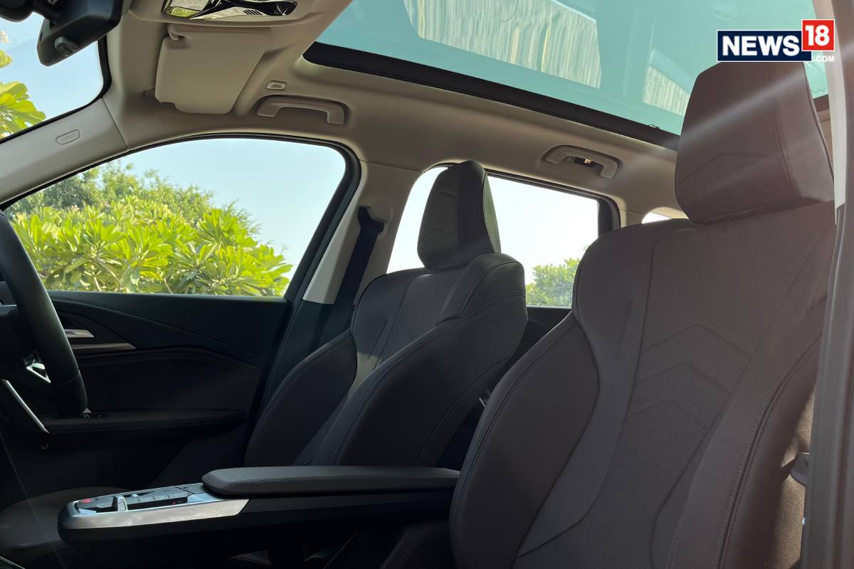 BMW iX LWB. (Shot by Infinix Zero 40/ Shahrukh Shah/ News18)