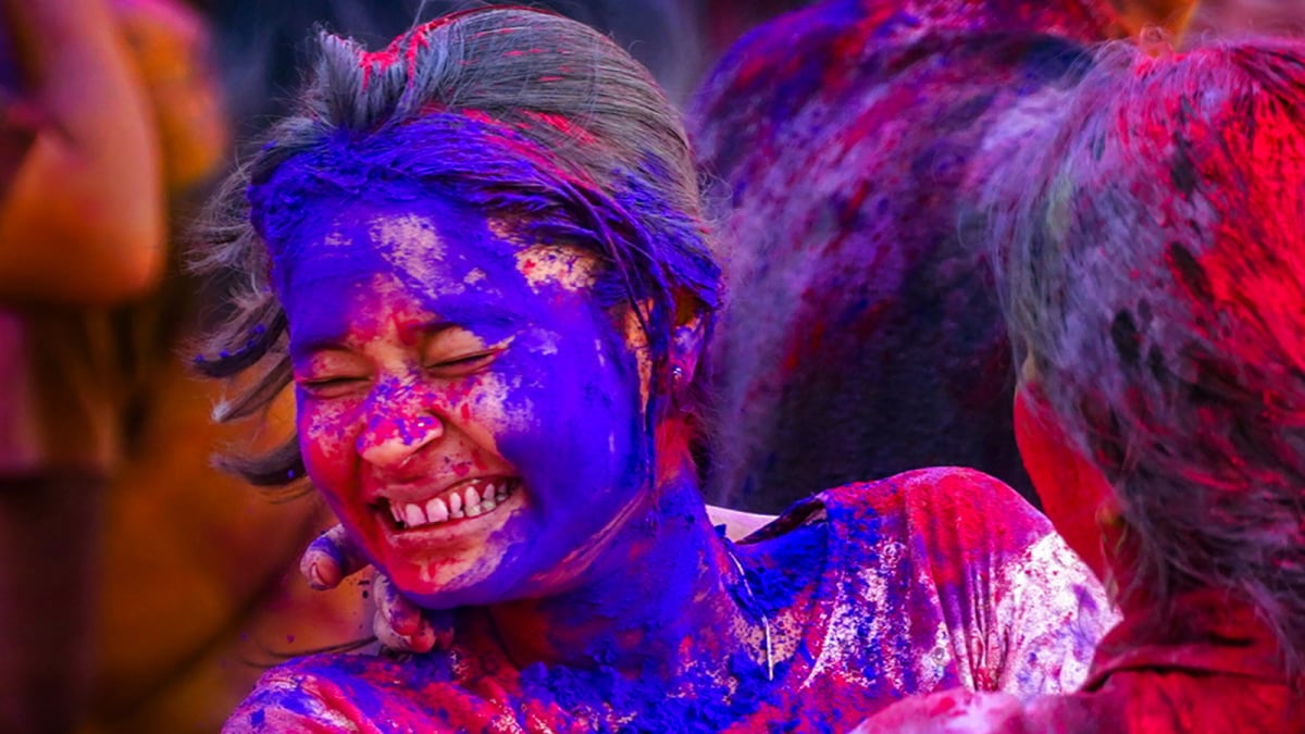 Ingredients To Avoid In Skincare Products Before Holi